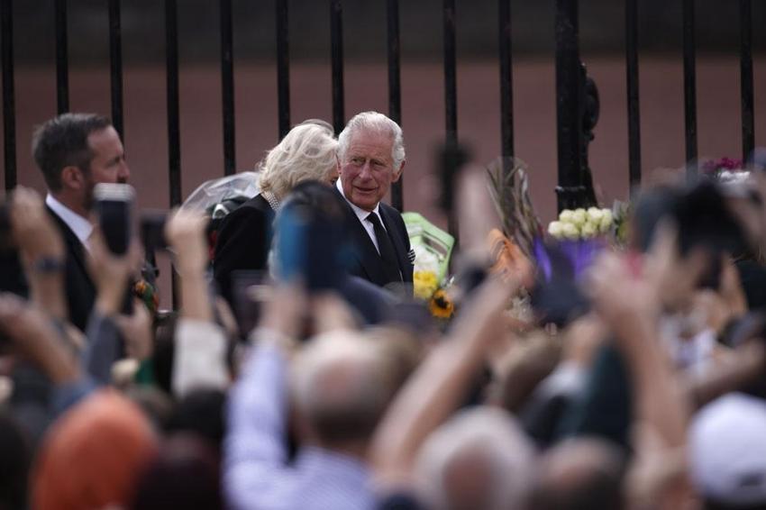 İngiltere’de Kral 3. Charles dönemi başladı! Kraliçe 2. Elizabeth’in tarihe damga vuran Türkiye ziyaretleri gündeme geldi 