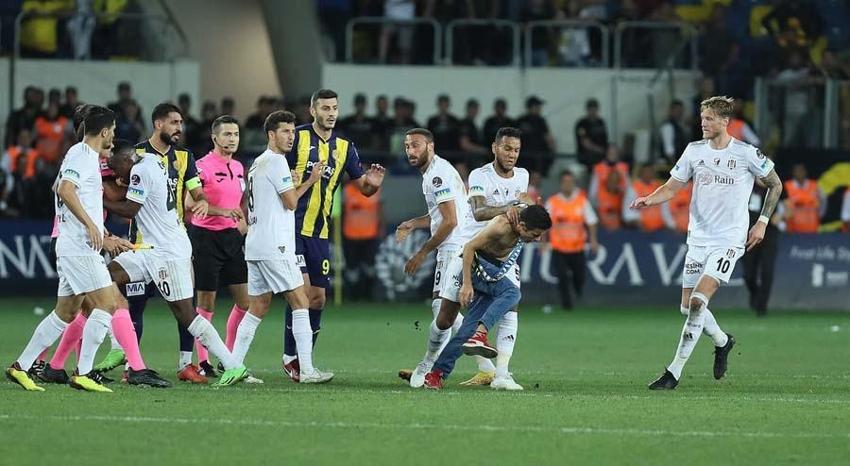 Josef de Souza canlı yayında gözyaşlarını tutamadı! Gelecek sezon için ayrılık açıklaması...