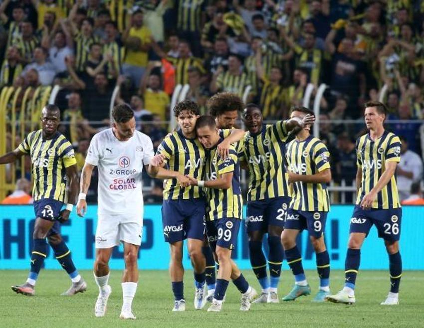 Fenerbahçe'den radikal karar! 1'i yeni transfer 3 yabancı futbolcu kadroya alınmadı, Süper Lig'de oynayamayacaklar