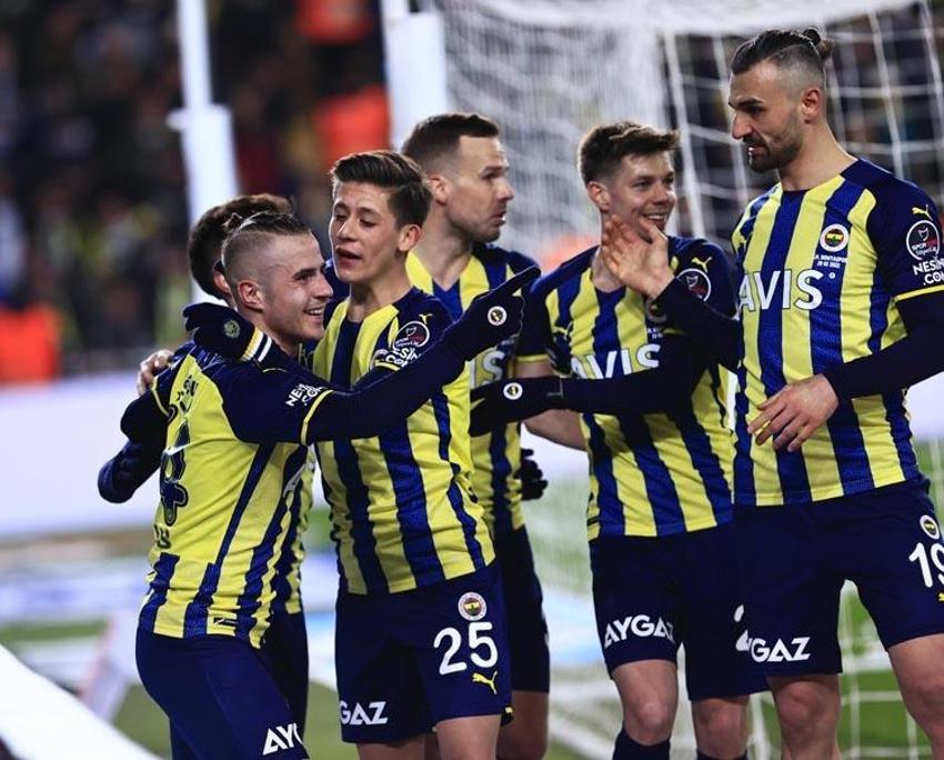 Samandıra'da olağanüstü toplantı: Senin yüzünden elimizdeki yıldız 5 M.€'ya gidecek