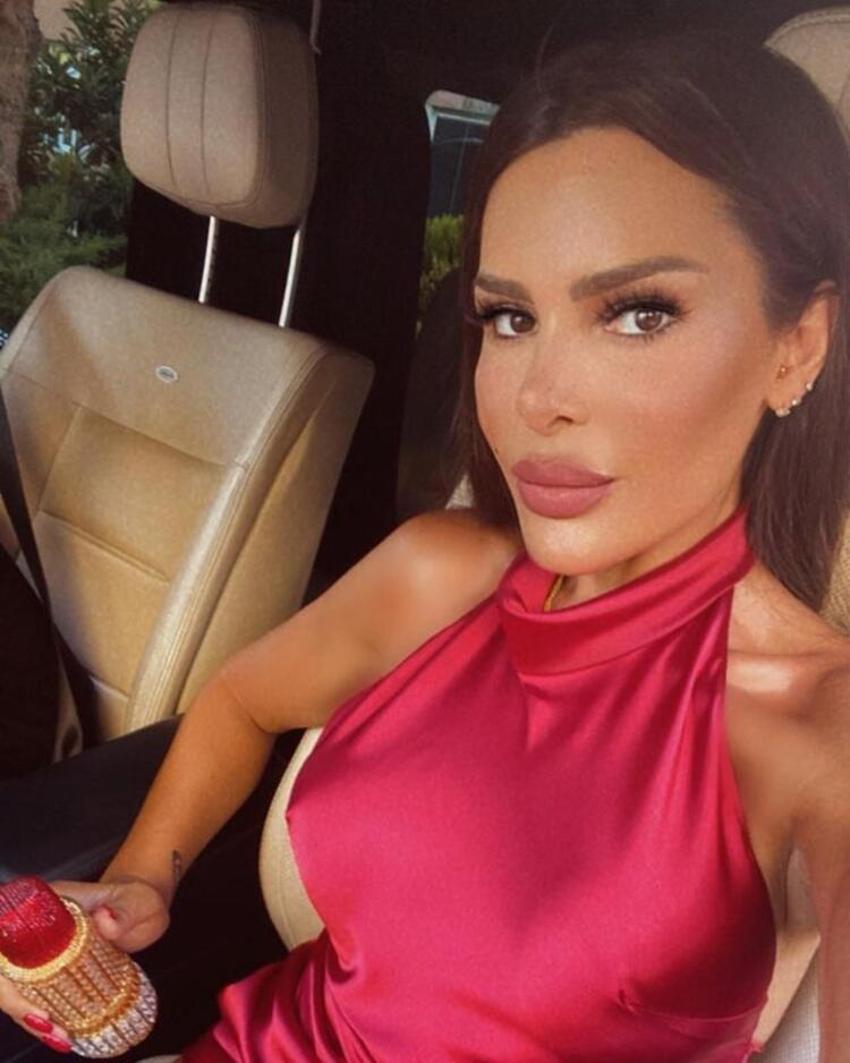 Selin Ciğerci'den estetik paylaşımı: Dudaklarımı zaten fark ediyorsunuz
