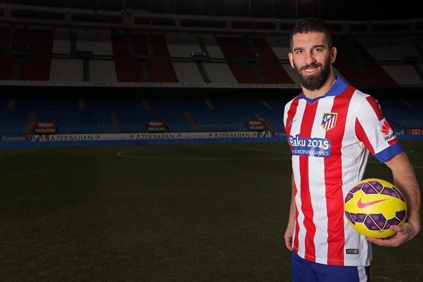 Dün futbolu bıraktı bugün AS Gazetesi yeni görevini açıkladı! Arda Turan Galatasaray'da...
