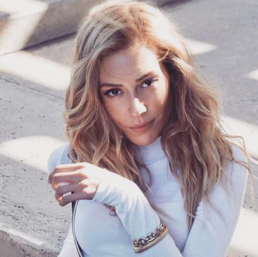 Sinem Kobal ve Kenan İmirzalıoğlu hastane çıkışı görüntülendi! Kobal hastalığını açıkladı