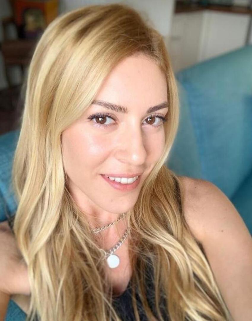 Sinem Kobal ve Kenan İmirzalıoğlu hastane çıkışı görüntülendi! Kobal hastalığını açıkladı