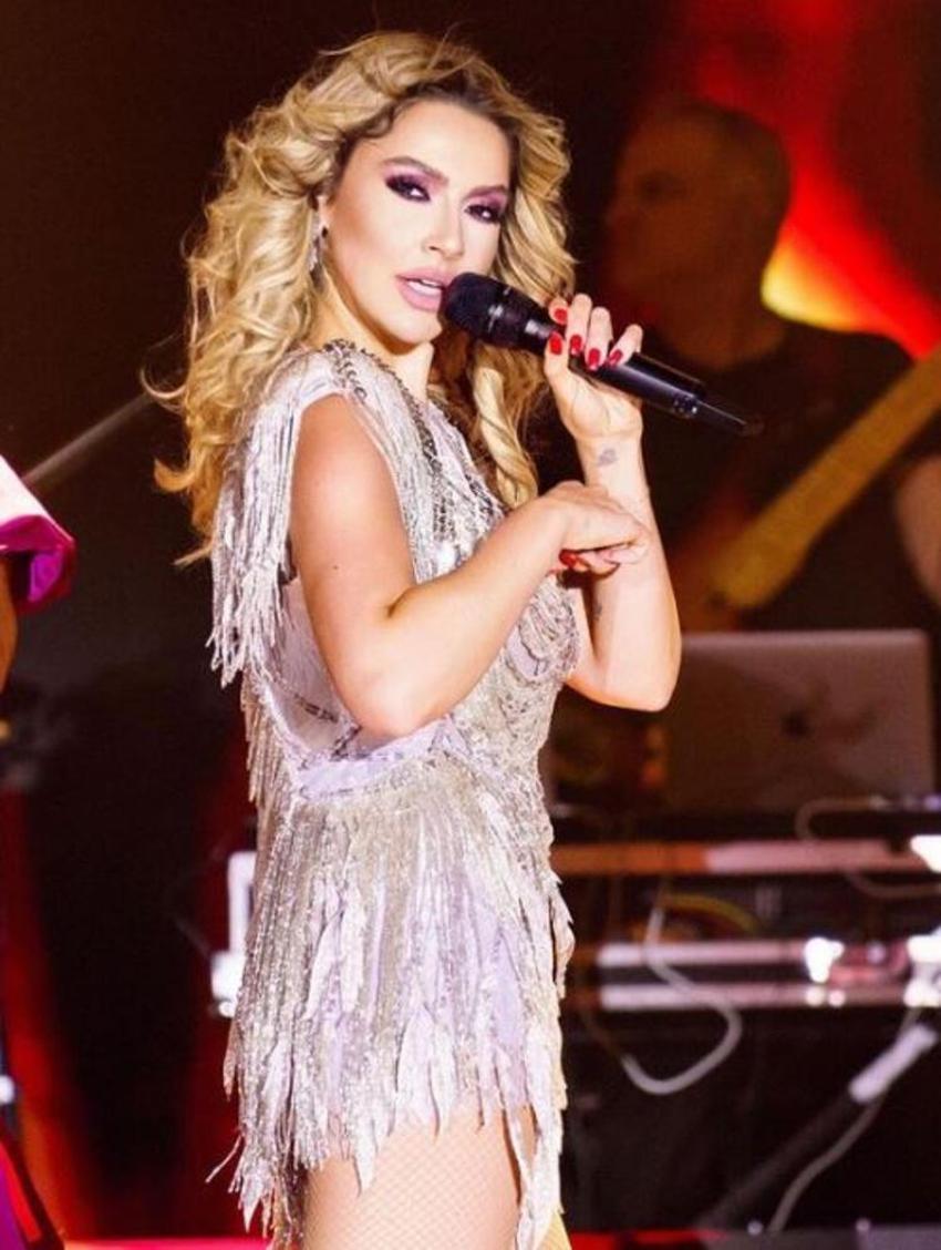 Hadise dans ettiği videoyu paylaştı, beğeni yağmuruna tutuldu!