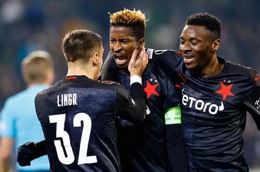 Süper Lig devi yıldız oyuncu için harekete geçti! Görüşmeler başladı