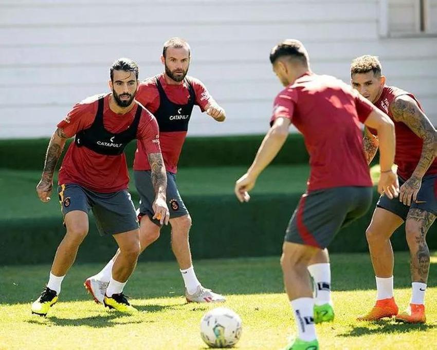 Bomba transferlere imza atan Galatasaray durmuyor! Harekete geçildi, yaz transfer döneminde alınacak