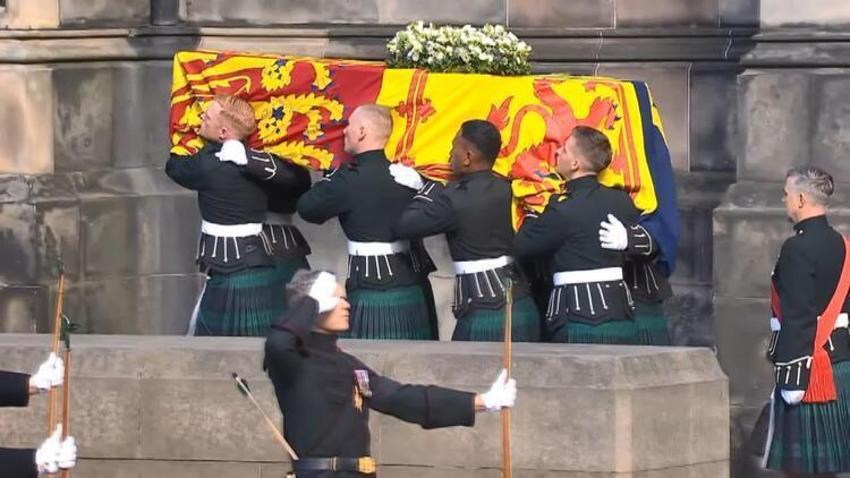 İngiltere Kraliçesi II. Elizabeth ziyaretinde kaos! Her şey bir anda oldu, ziyaretçiler dehşete düştü 