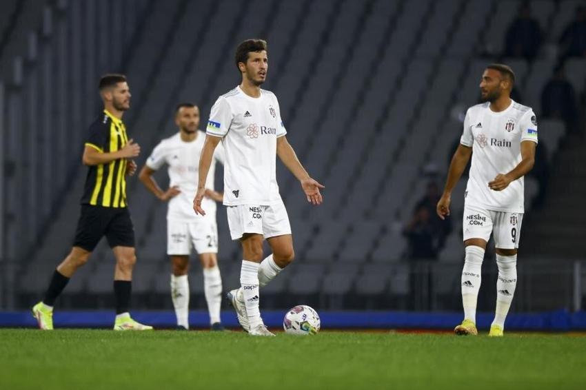 Beşiktaş 2 puan bıraktı Sinan Engin gecenin bombasını patlattı: Emre Belözoğlu'nun yeni adresi...