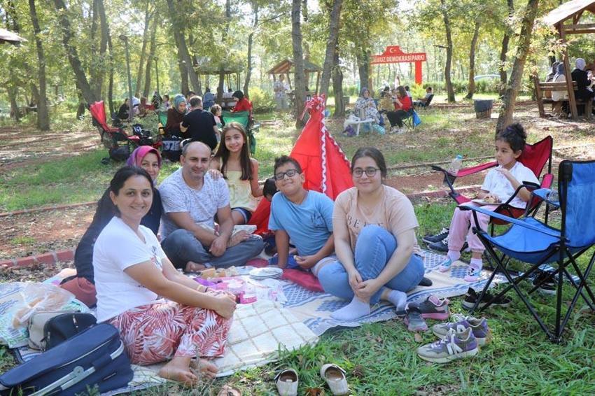 KPSS'de ilk oturum sona erdi! Yetişemeyenler gözyaşlarına boğuldu, çıkanlardan ilk yorum