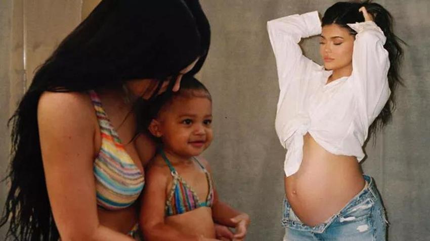 Kylie Jenner eğlence parkında! 'Kötü anne' imajıyla anılıyordu