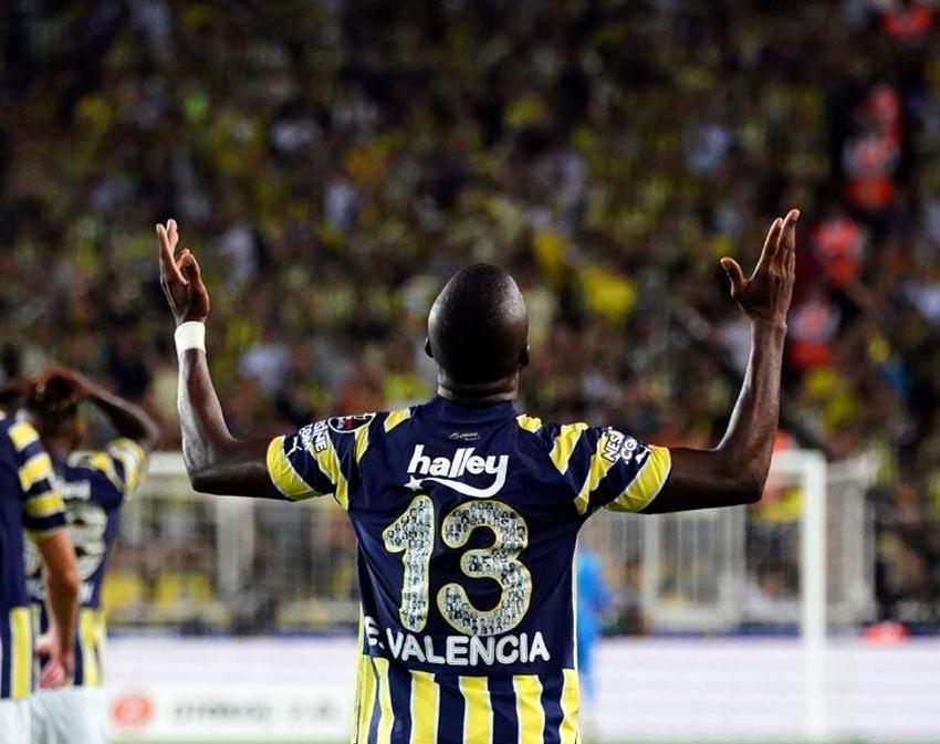 Yedek kulübesinde son halini görenler hayretler içinde kaldı! Fenerbahçe'de ilk ayrılık...