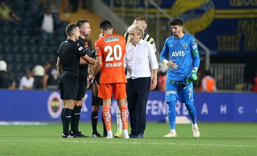 Yedek kulübesinde son halini görenler hayretler içinde kaldı! Fenerbahçe'de ilk ayrılık...