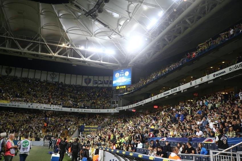 Yedek kulübesinde son halini görenler hayretler içinde kaldı! Fenerbahçe'de ilk ayrılık...
