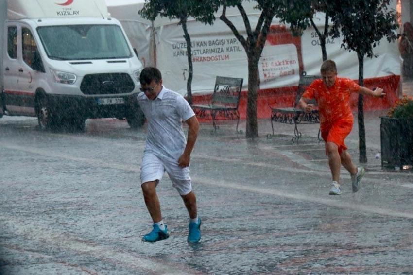 Kar geliyor, kış yağmurları sert vuracak! Tarih verildi, ‘La Nina’ etkisi kendini iyice gösterecek 