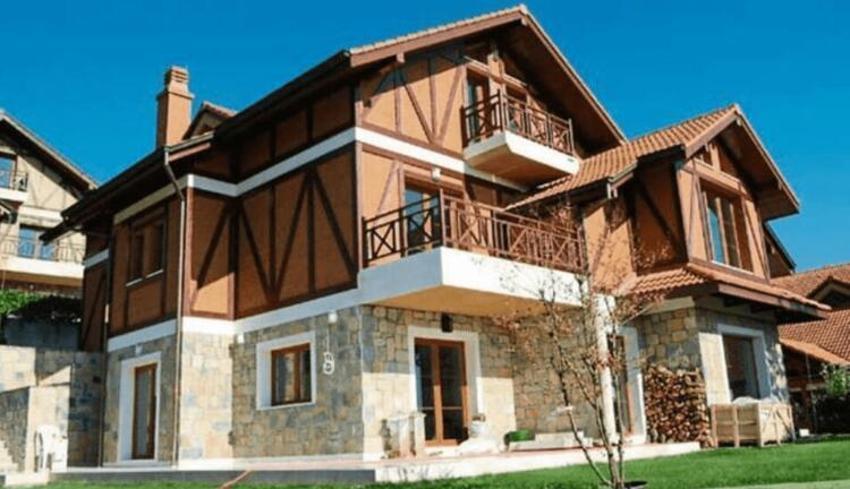 O eve giren boşanıyor! Önce İbrahim Çelikkol sonra Hadise...