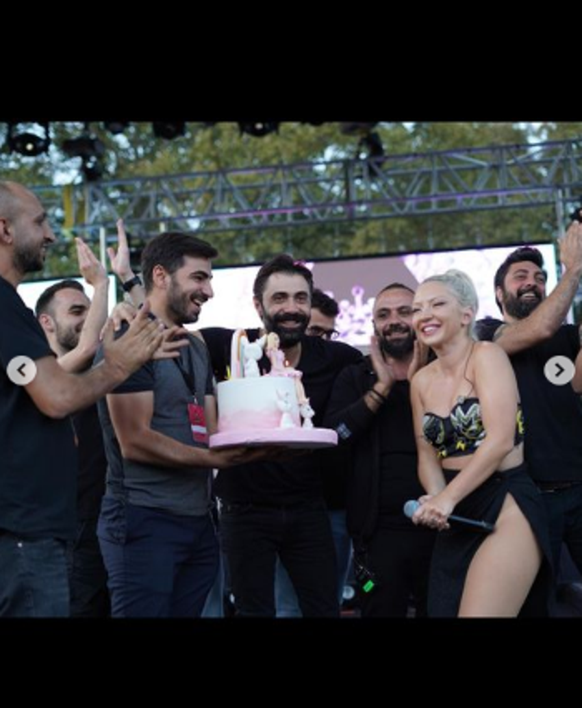 Ece Seçkin yırtmacıyla olay oldu! Sosyal medyayı ikiye böldü