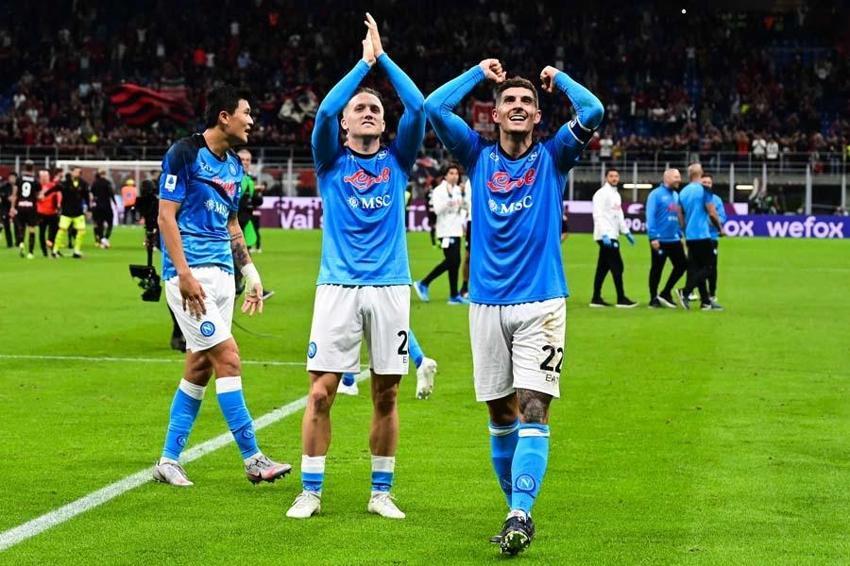 Kim Min Jae transfer oldu! 50 milyon euro, Fenerbahçe, Napoli şimdi de...