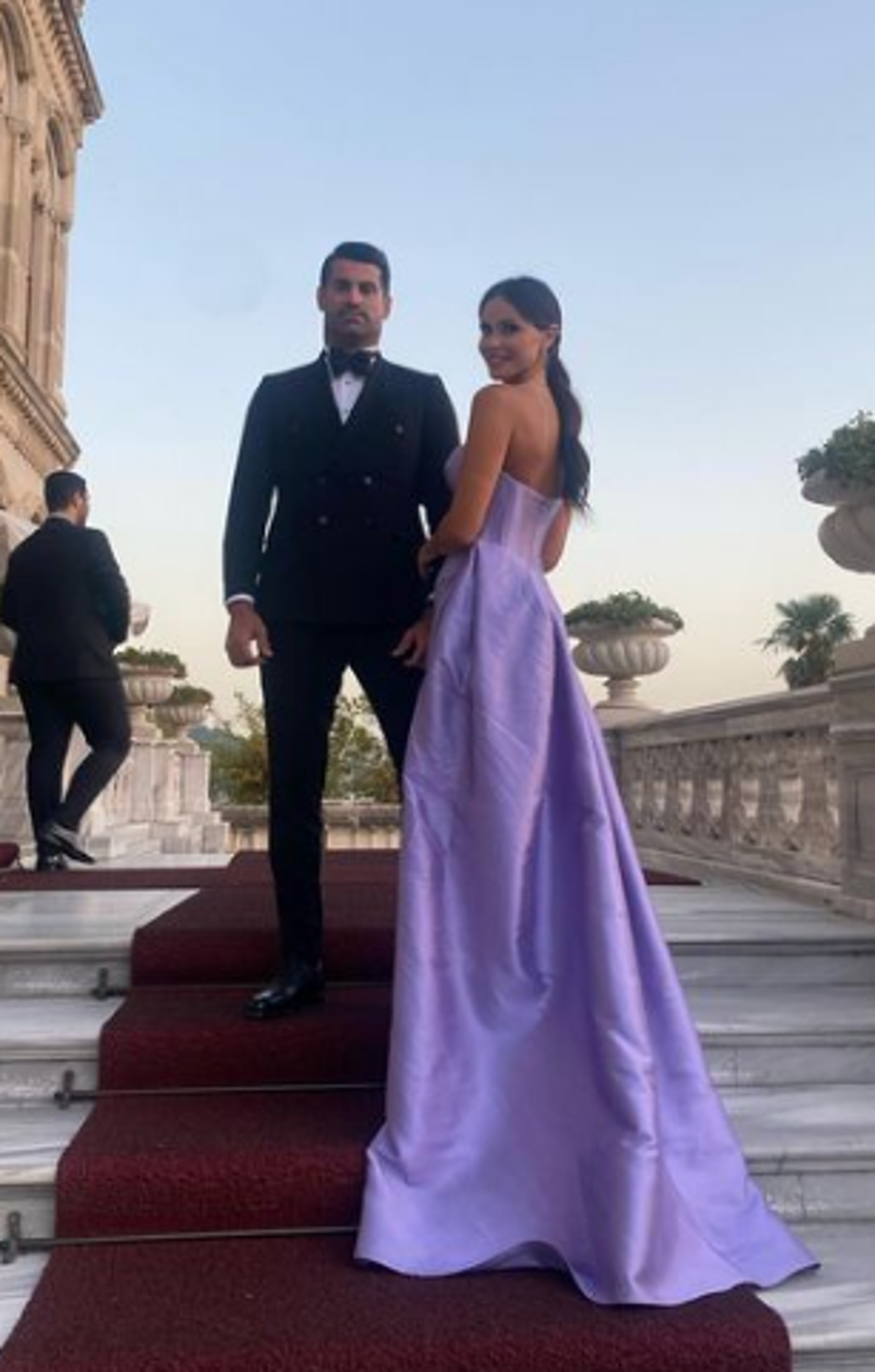 Volkan Demirel'den romantik yıl dönümü paylaşımı! 'Hayatımda attığım en güzel imza'