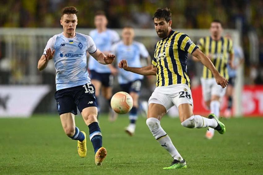 Beşiktaş derbisi öncesi Fenerbahçe'ye kötü haber! Yıldız futbolcu şok etti...