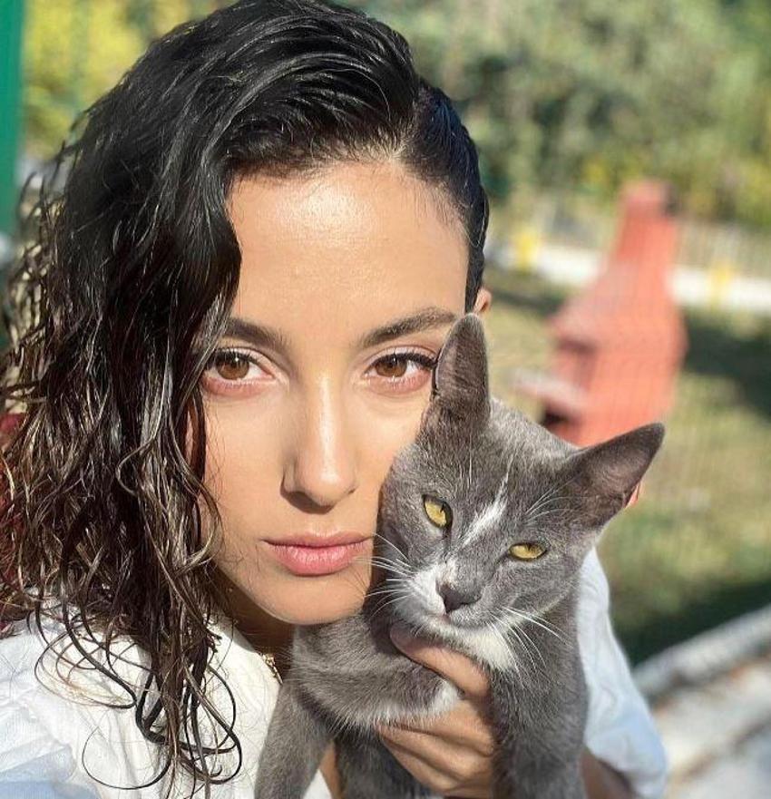 İşte Cansu Tosun'un kolundaki yara izinin hikayesi! Yaşadığı kazayı anlattı