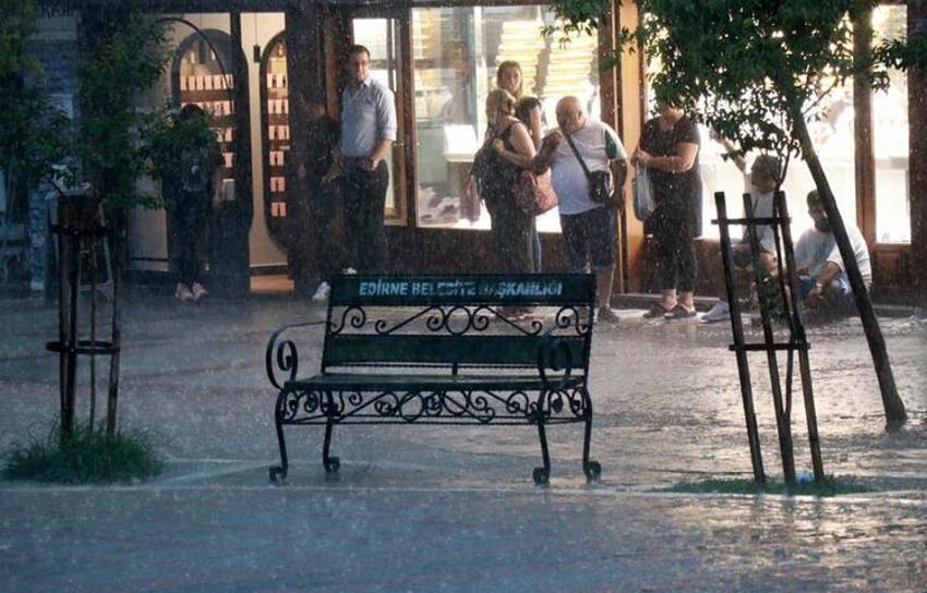 Kar başladı son dakika uyarısı geldi! Meteoroloji illeri tek tek açıkladı: Çok kuvvetli olacak