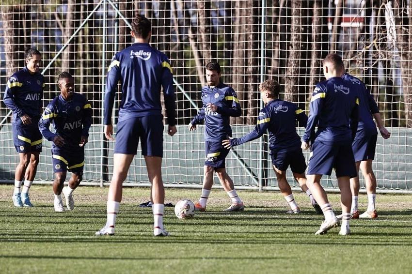 Fenerbahçe'ye Beşiktaş derbisi öncesi bir müjde bir de kötü haber!