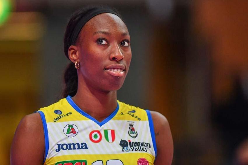 Vakıfbank'ın yıldız pasör çaprazı Paola Egonu'ya ırkçılık şoku! Canlı yayında skandal...