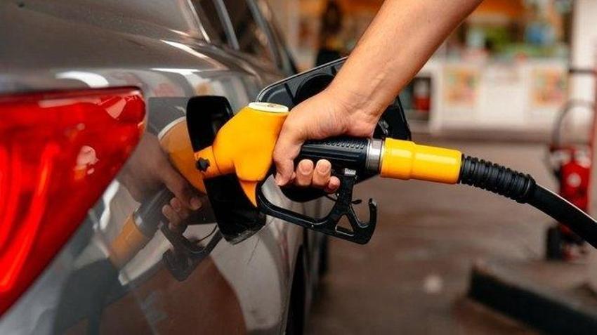 Akaryakıt fiyatlarında yeni gelişme! Benzin ve motorinde dev indirim bekleniyor