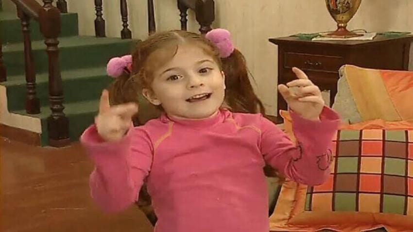 Zeynep Özkaya aşka geldi! Sevgilisiyle havuz paylaşımı olay oldu