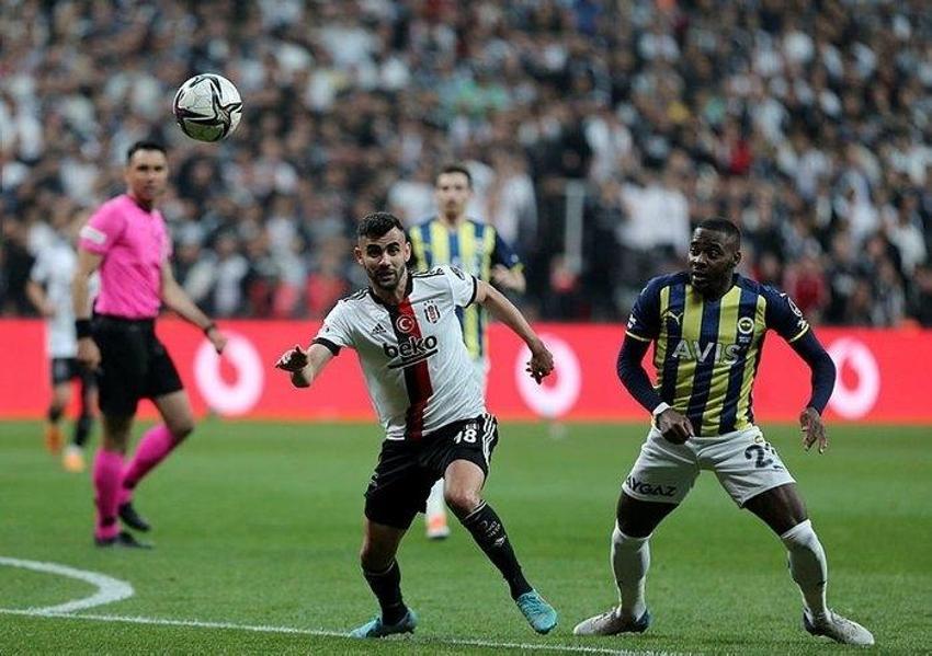 Derbi öncesi Jorge Jesus'a şok haber! Yıldız futbolcu kadrodan çıkarıldı