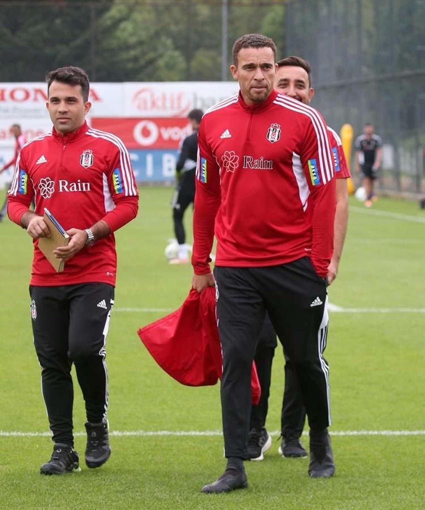 Beşiktaş - Fenerbahçe derbisinde kadrolar belli oluyor! Jorge Jesus 5 isimle özel görüştü Valerien İsmael'in ilk 11’i belli oldu...