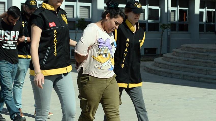 İlişki vaadiyle arabasına binen kadın hayatını kabusa geçirdi!