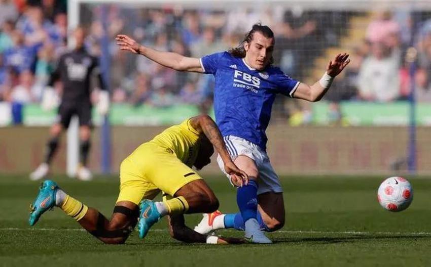 Leicester City'de forma giyen Çağlar Söyüncü'nün yeni adresi belli oldu! İşte yeni takımı...