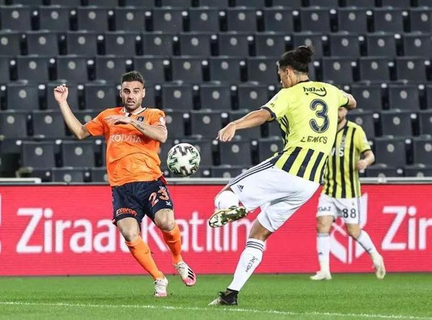 Fenerbahçe'de peş peşe ayrılıklar! Yeni takımı netleşti...