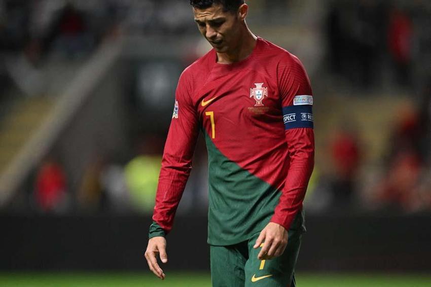 Cristiano Ronaldo'ya yapılan eleştiriler kız kardeşini çıldırttı: Hastasınız, ruhsuzsunuz, nankörsünüz, aptalsınız! Annesinden çarpıcı transfer planı...
