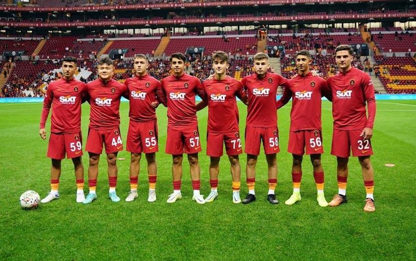 Bi' Kasımpaşa'da bi' Konyaspor maçında hata yaptı Adana deplasmanında kesiği yedi! İşte Galatasaray'ın 11'i...