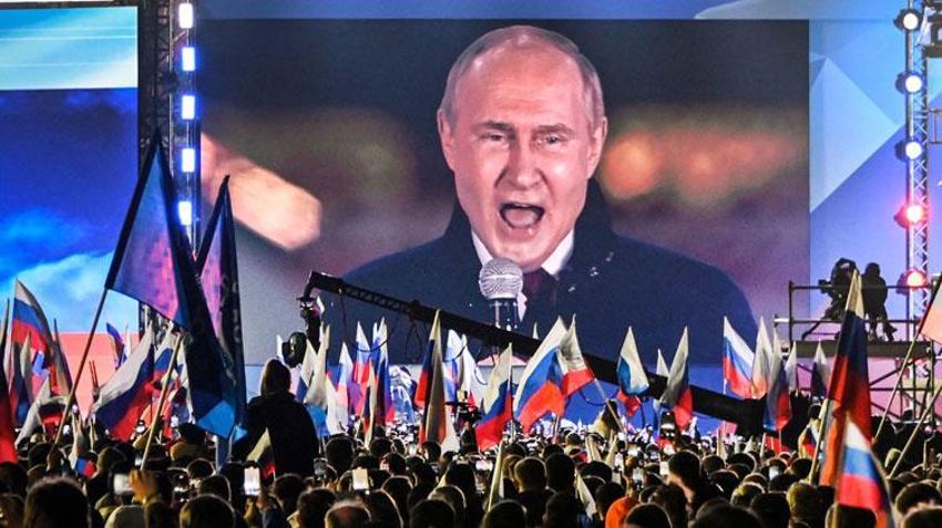 Vladimir Putin Kızıl Meydan'da konuştu: Rusya daha güçlü hale geldi 