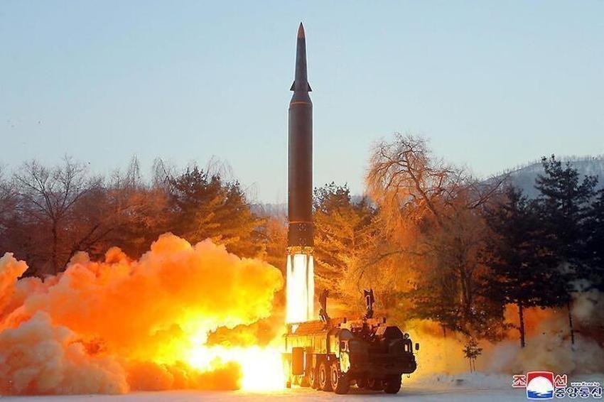 Kuzey Kore füzeleri peş peşe ateşledi! Kim Jong-un emri verdi
