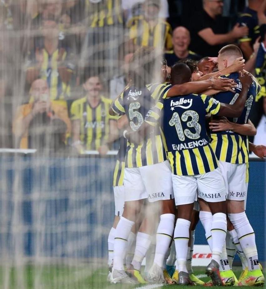 Derbinin favorisini geçti gol atacak yıldızı bile açıkladı! 'Vodafone'da kesin ağları sarsacak'