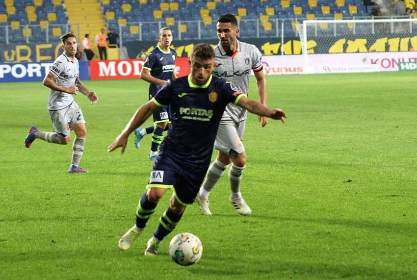 Süper Lig'de namağlup Başakşehir rekor kırdı!
