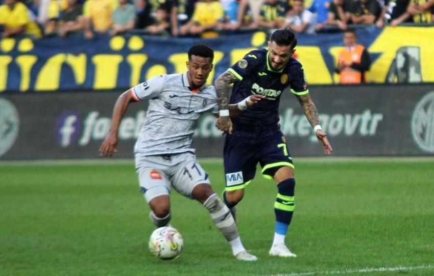 Süper Lig'de namağlup Başakşehir rekor kırdı!