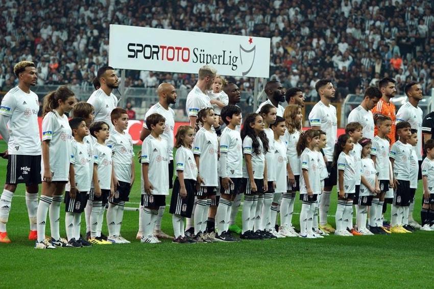 Derbiden sonra Jorge Jesus'a isyan eden yıldızı açıkladı! 'Hoca onu kesin uyaracaktır'