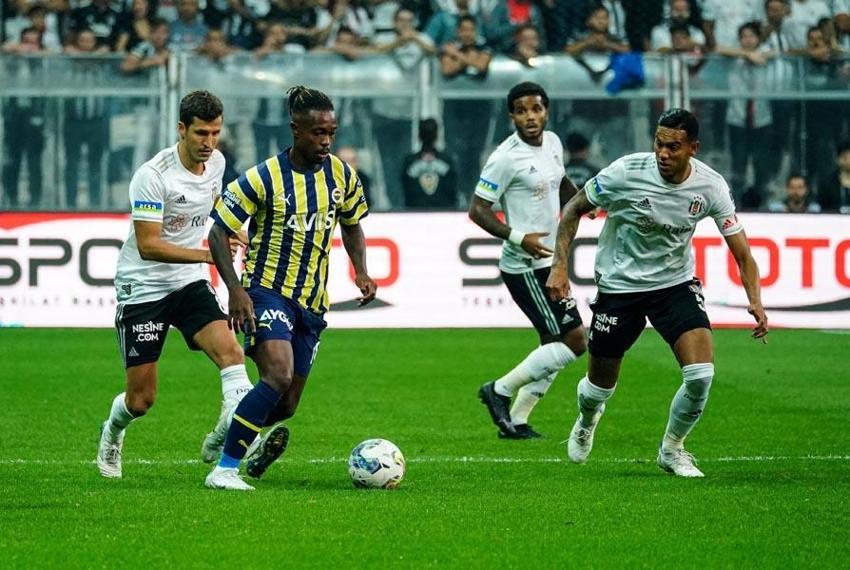 Jorge Jesus'tan Valerien İsmael'e taktik dersi! Ghezzal girene kadar hiçbir şey anlamadı