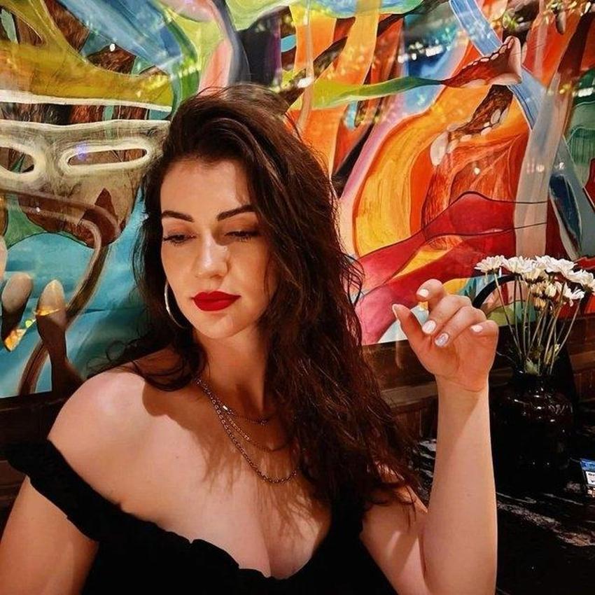 Burcu Özberk'in yıllar içerisindeki değişimi herkesi şaşırttı!