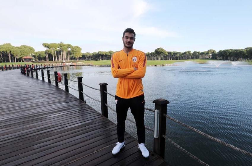 Manchester City’im yıldızı Erling Braut Haaland'ın yolu İzmir'in amatör sahalarından geçti!