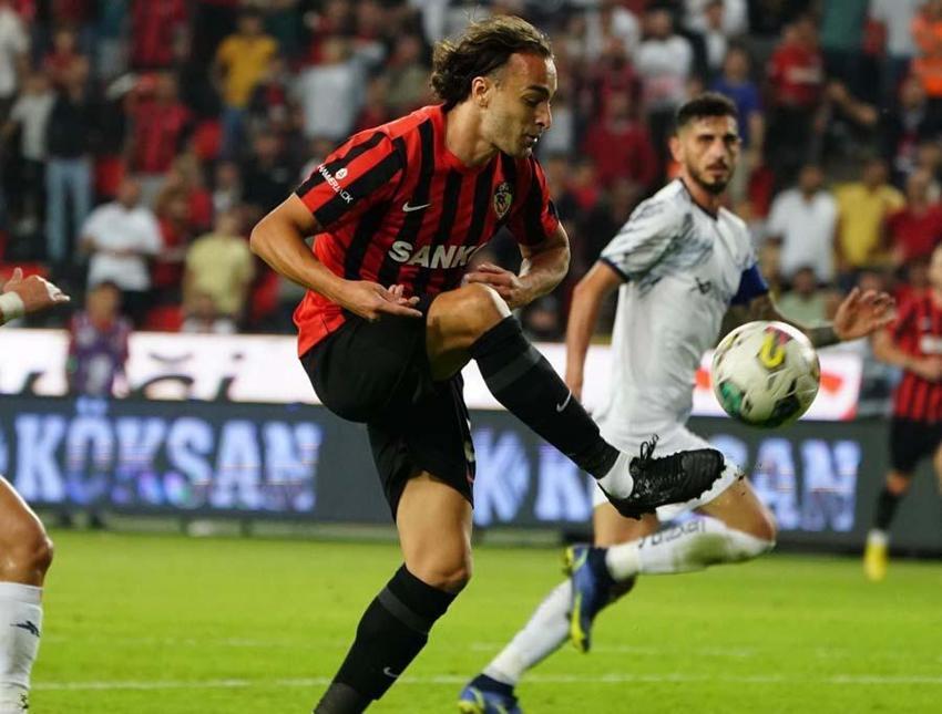 Gaziantep FK - Adana Demirspor mücadelesinde 2 gol vardı