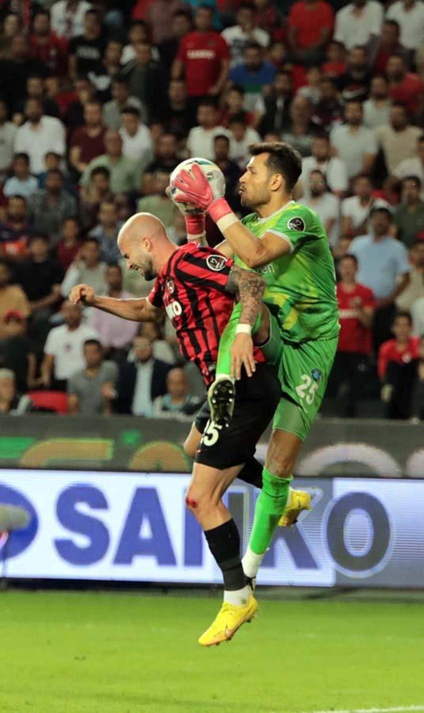 Gaziantep FK - Adana Demirspor mücadelesinde 2 gol vardı