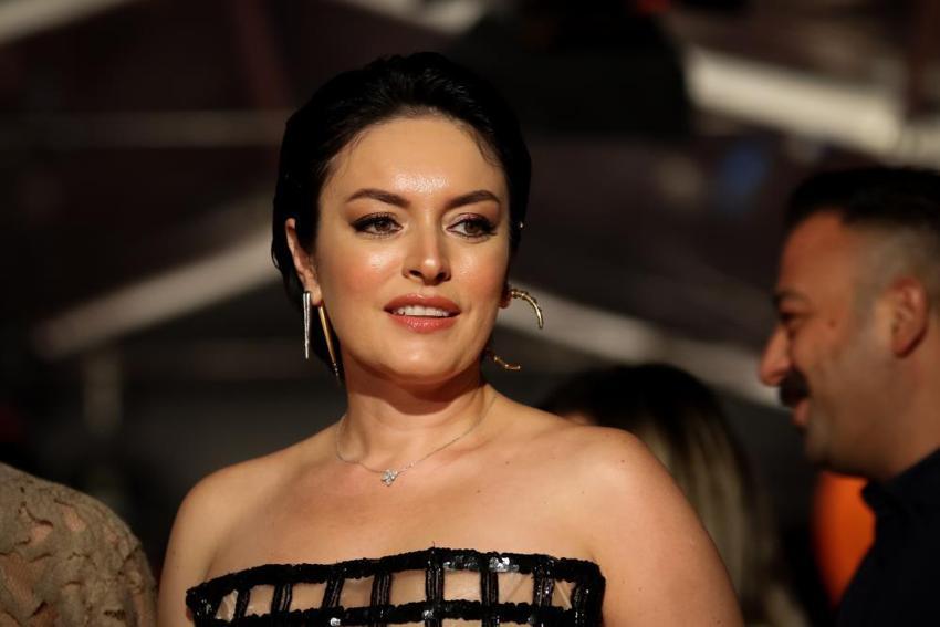 Altın Portakal'da 'kırmızı halı' şıklığı