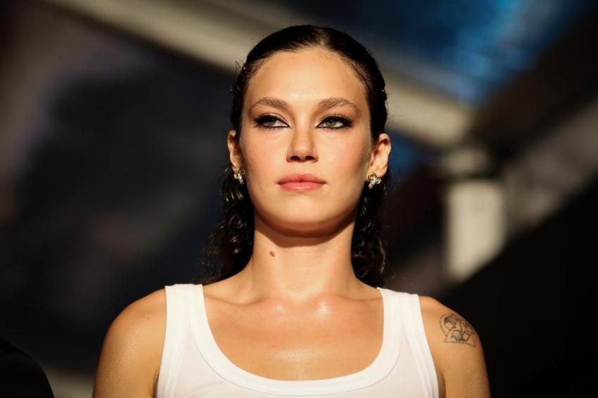 Altın Portakal'da 'kırmızı halı' şıklığı